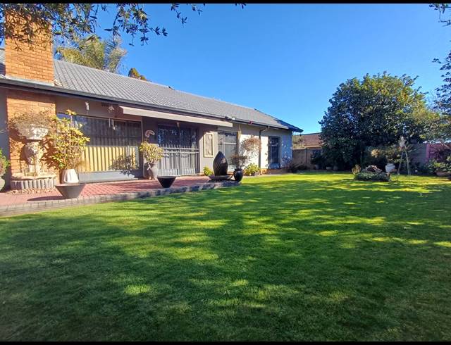 3 BEDROOM HOUSE FOR SALE IN VANDERBIJLPARK SE 6